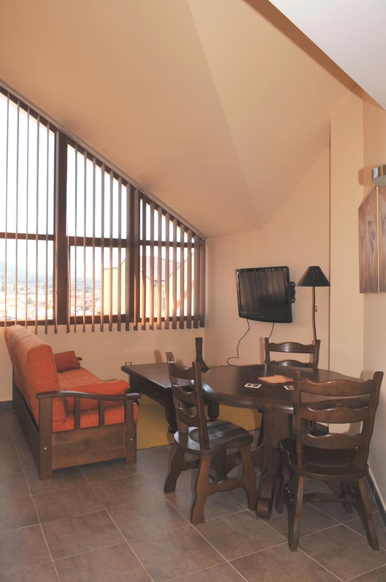 Apartament Edificio Reyes La Adrada Zewnętrze zdjęcie